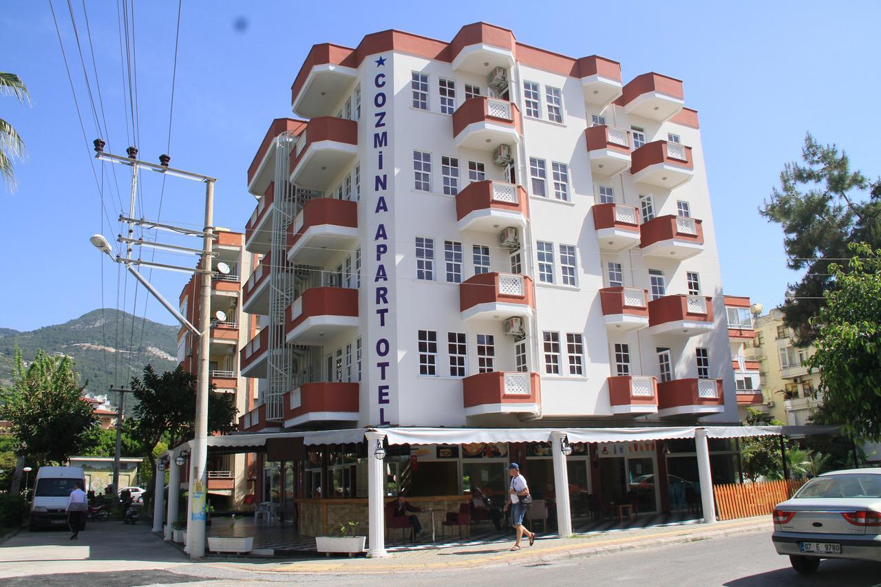 אלאניה Cozmina Apart Hotel מראה חיצוני תמונה